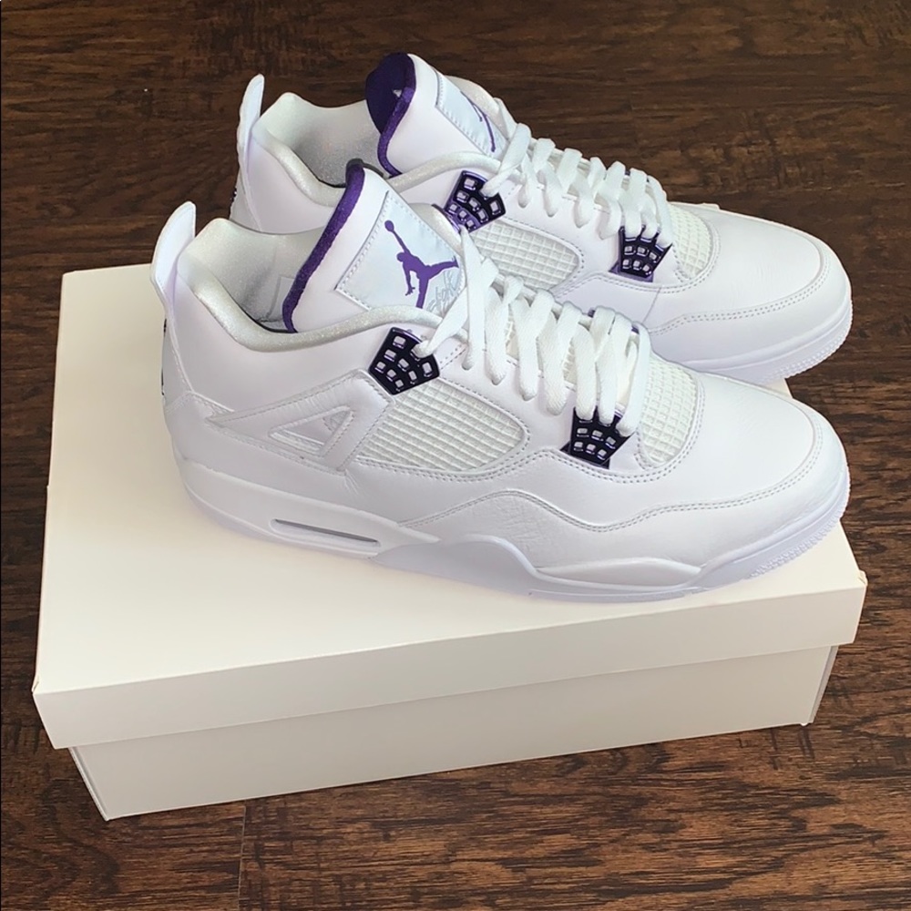 Jordan Retro 4